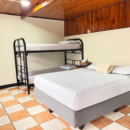 Rio Danta Hostel La Fortuna Екстериор снимка