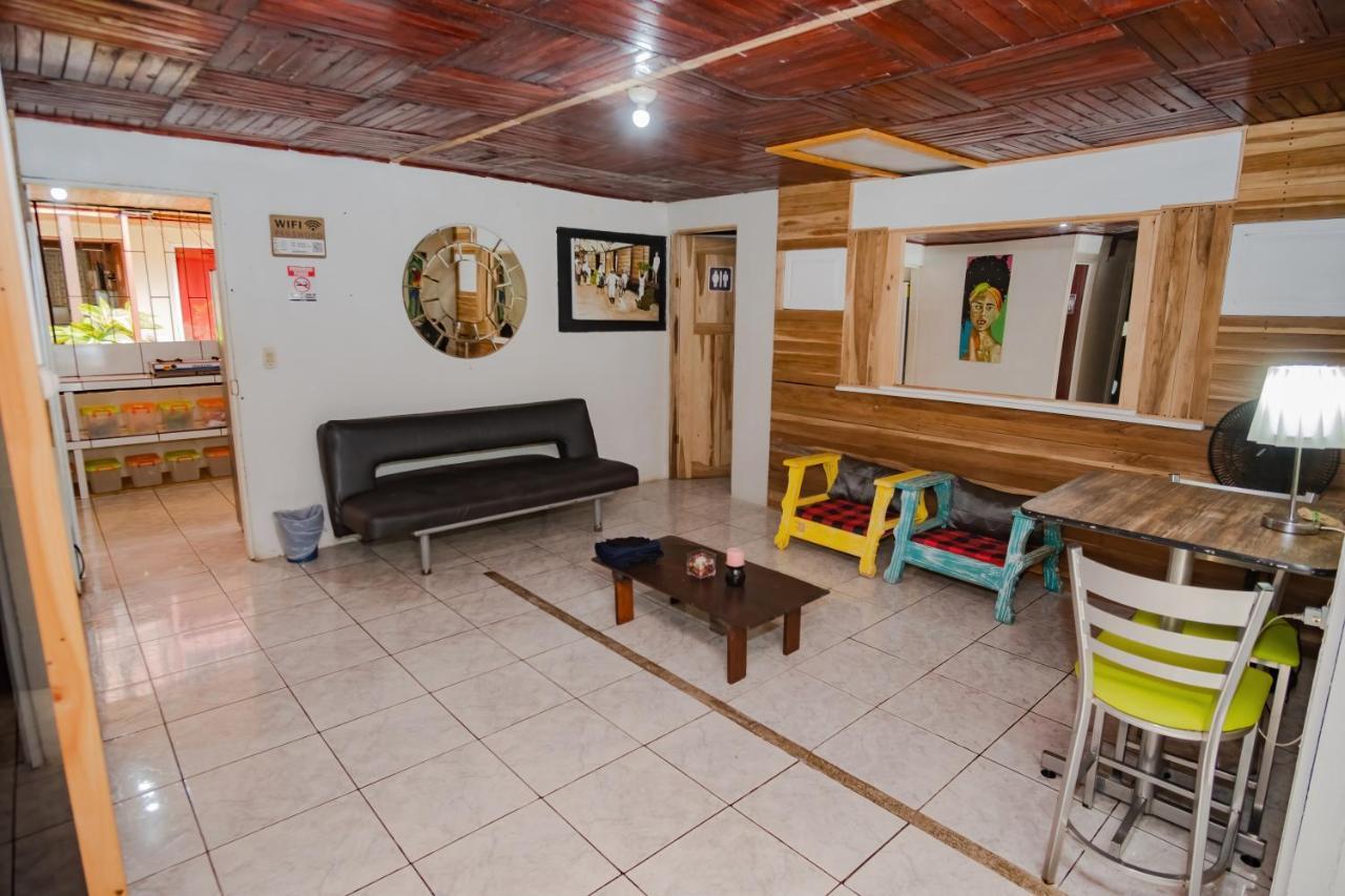 Rio Danta Hostel La Fortuna Екстериор снимка