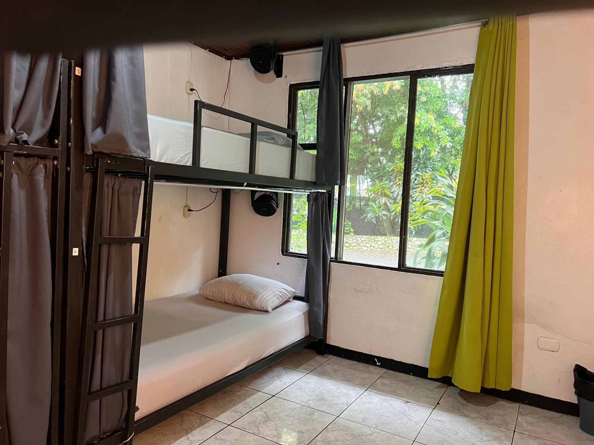 Rio Danta Hostel La Fortuna Екстериор снимка